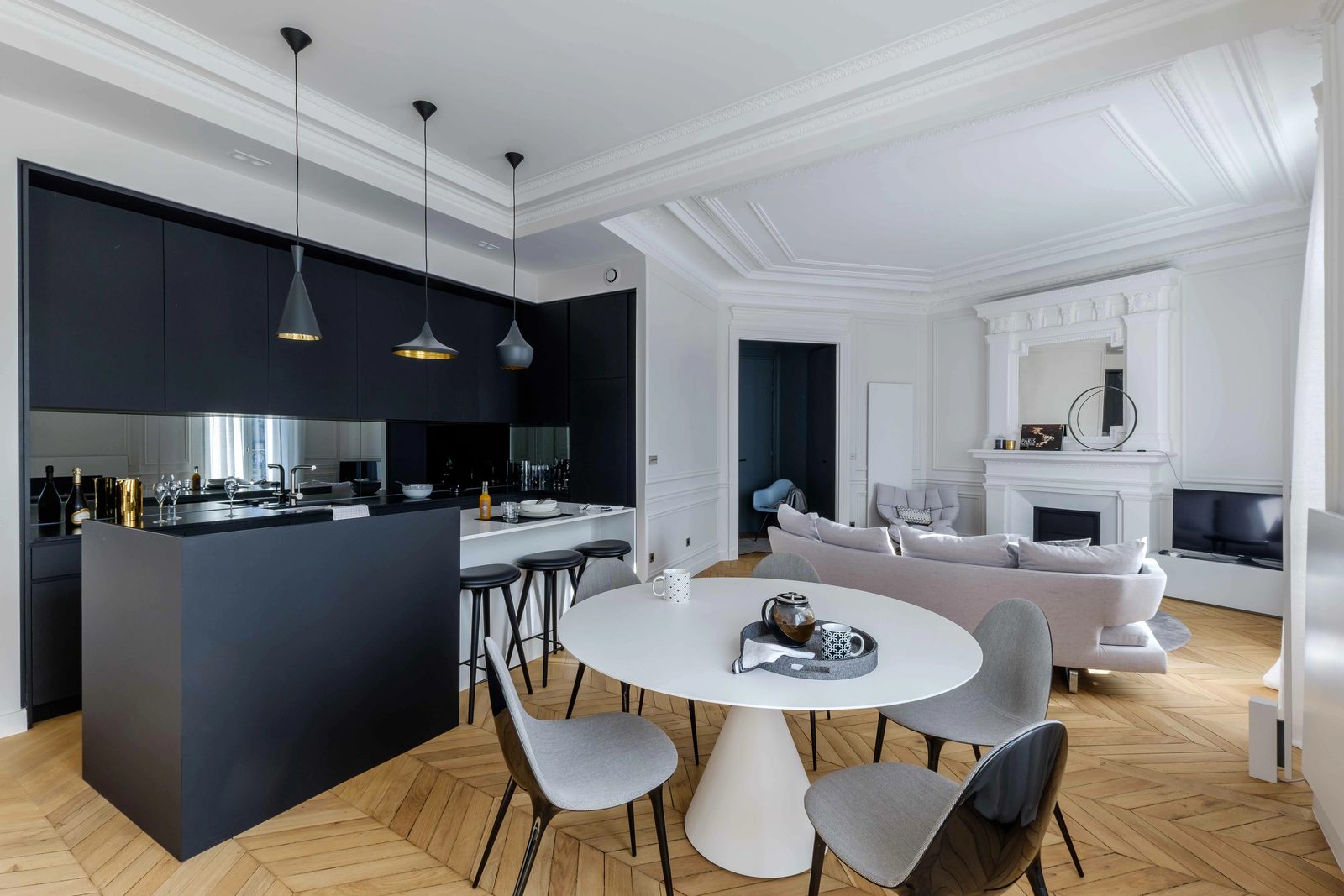 Appartement parisien propre et rangé